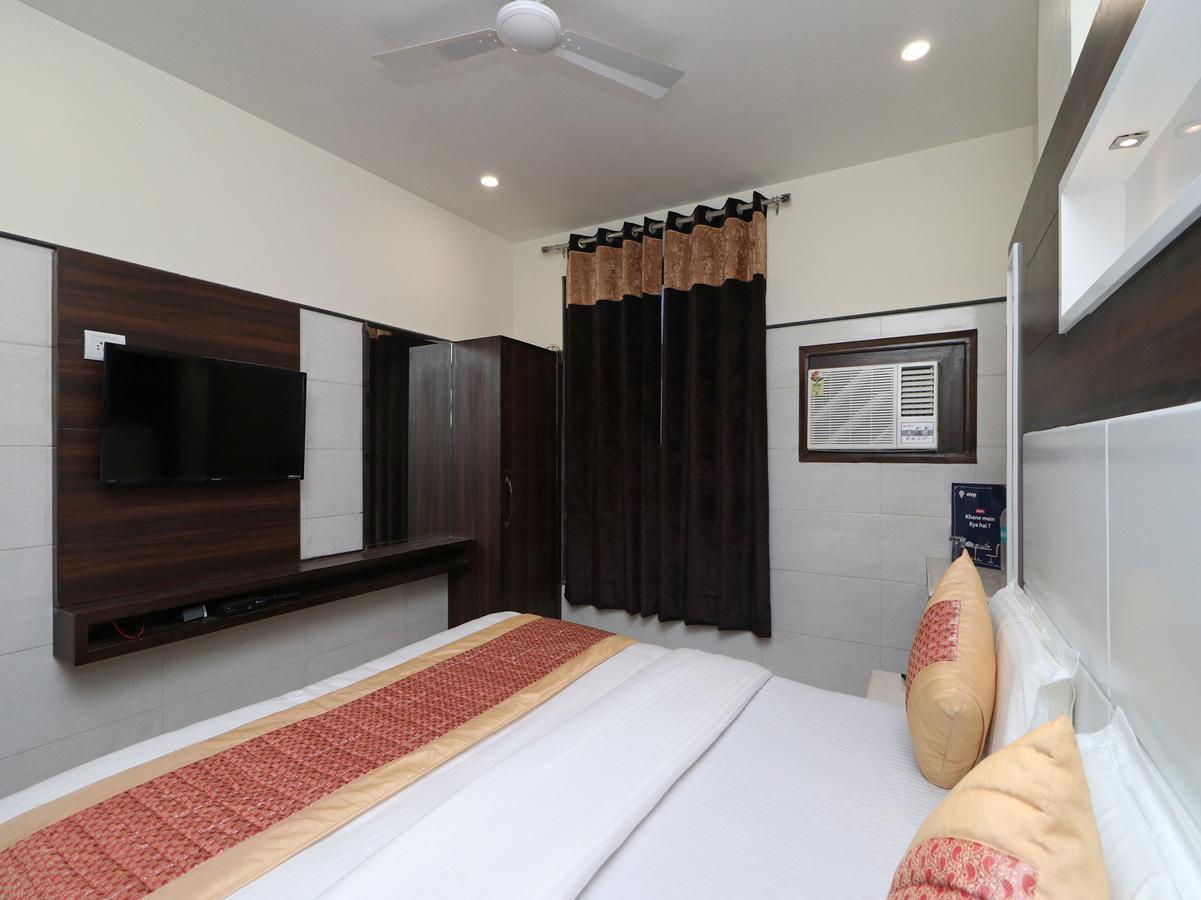 OYO 11594 Hotel TVS New Delhi Buitenkant foto