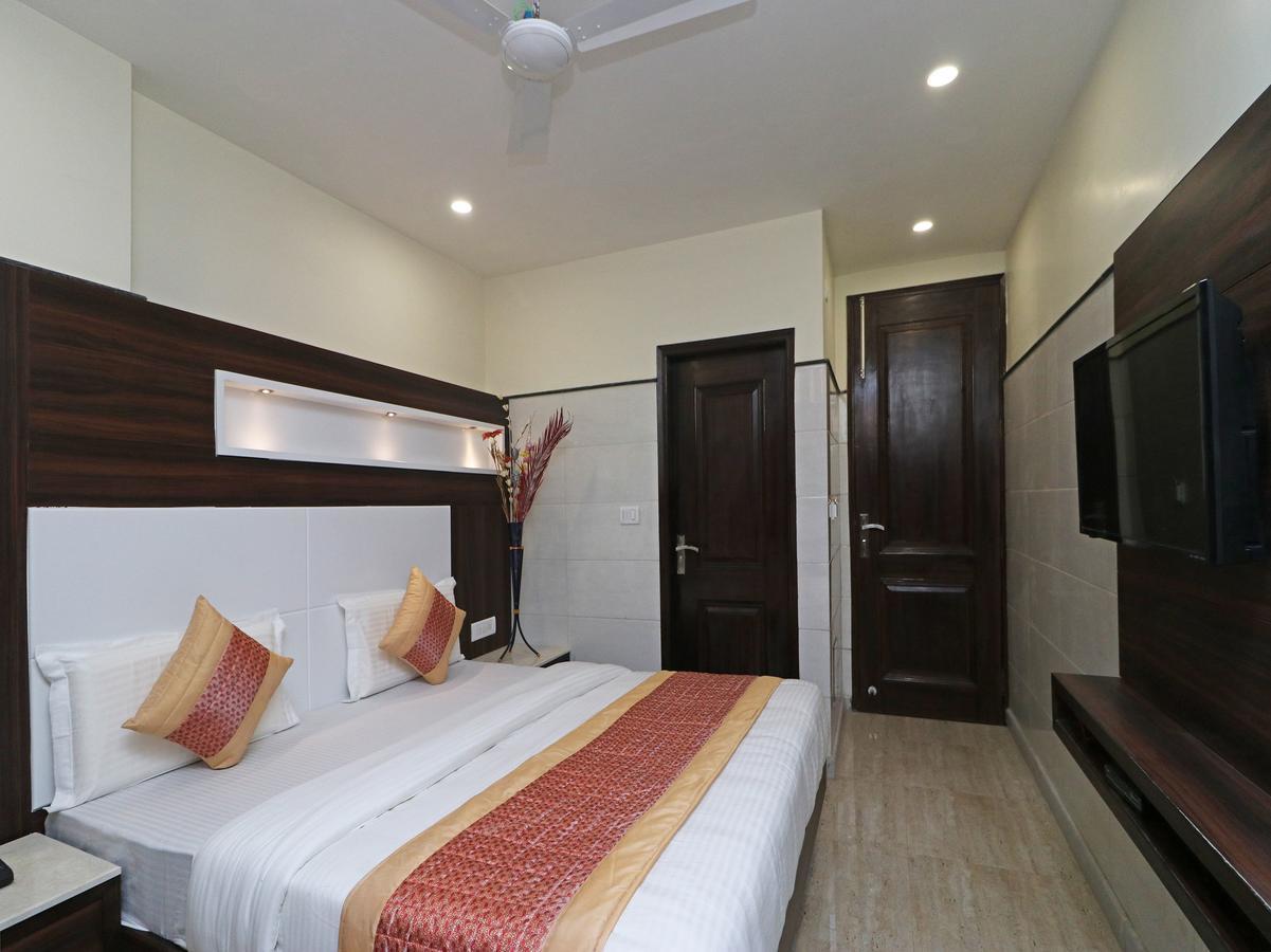 OYO 11594 Hotel TVS New Delhi Buitenkant foto