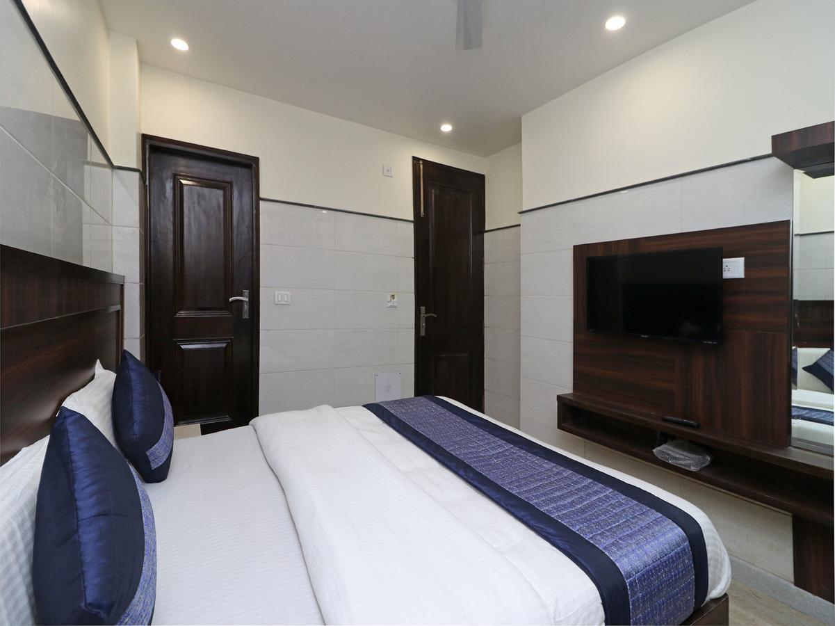 OYO 11594 Hotel TVS New Delhi Buitenkant foto