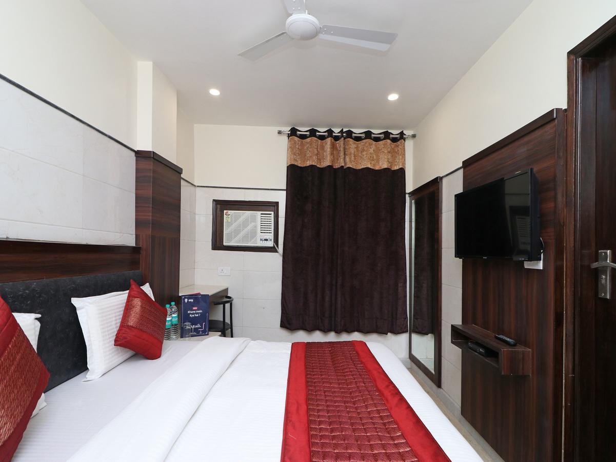 OYO 11594 Hotel TVS New Delhi Buitenkant foto
