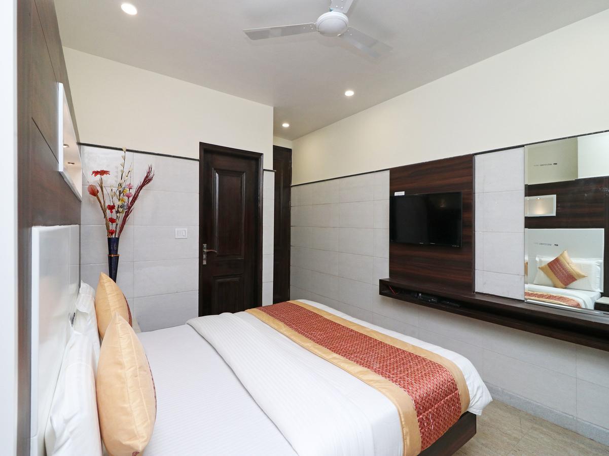 OYO 11594 Hotel TVS New Delhi Buitenkant foto