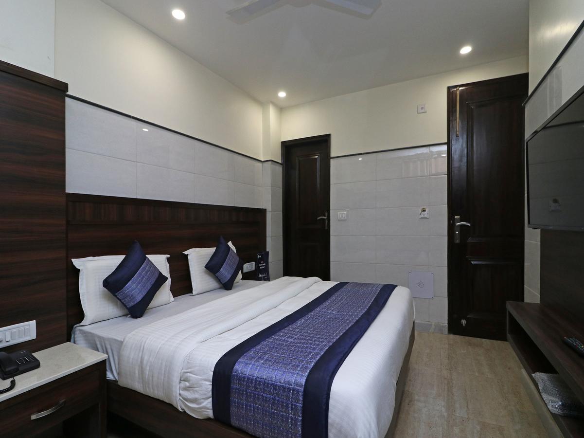 OYO 11594 Hotel TVS New Delhi Buitenkant foto