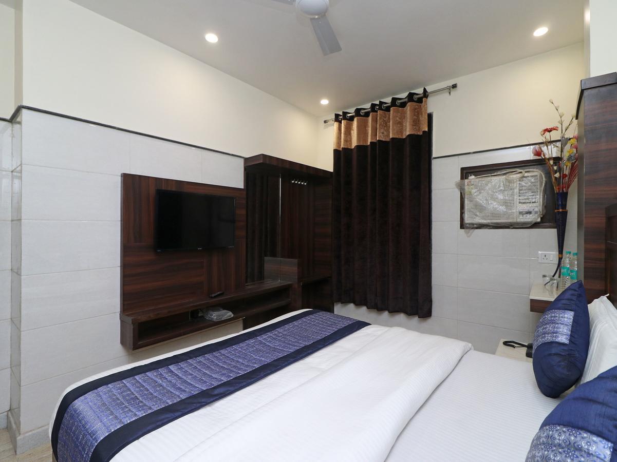 OYO 11594 Hotel TVS New Delhi Buitenkant foto